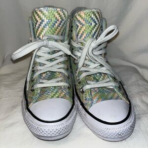 Converse High Top Size 6